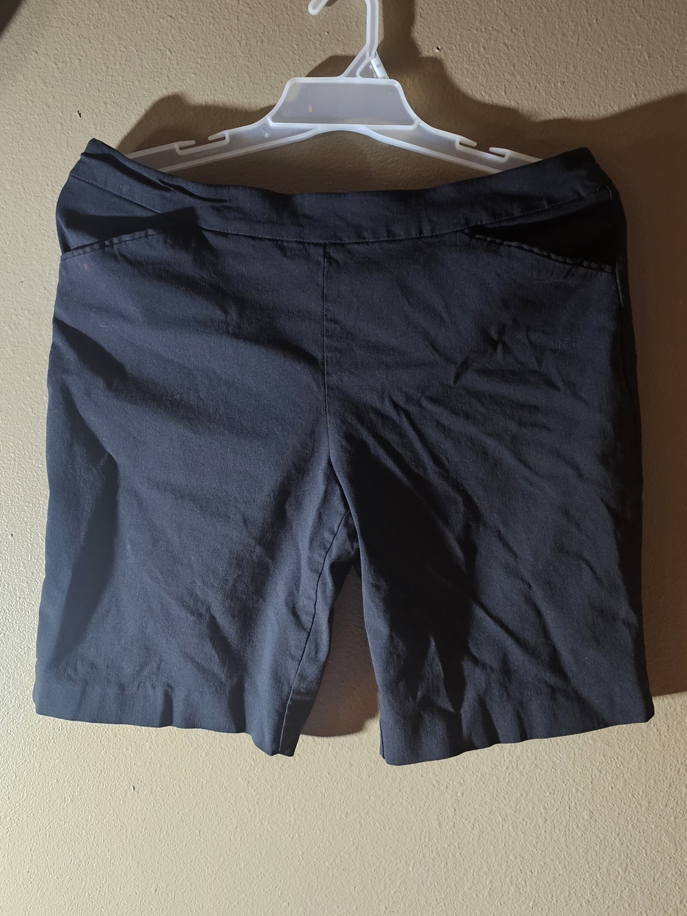Time and Tru Black Stretch Bermuda Shorts Size XL